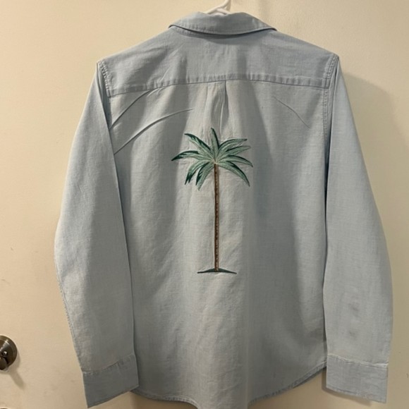 LEVIS Boyfriend Fit Blue Coconut Tree Embroidered Back Button Down LS Shirt Sz S - Picture 4 of 9